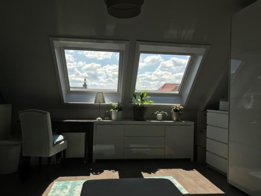 Light Flow Stylish Attic House. M. Balcony ราชตัทท์ ภายนอก รูปภาพ