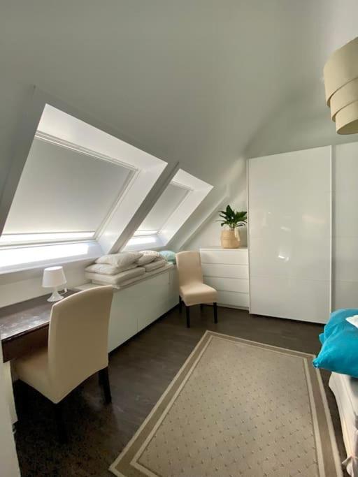 Light Flow Stylish Attic House. M. Balcony ราชตัทท์ ภายนอก รูปภาพ